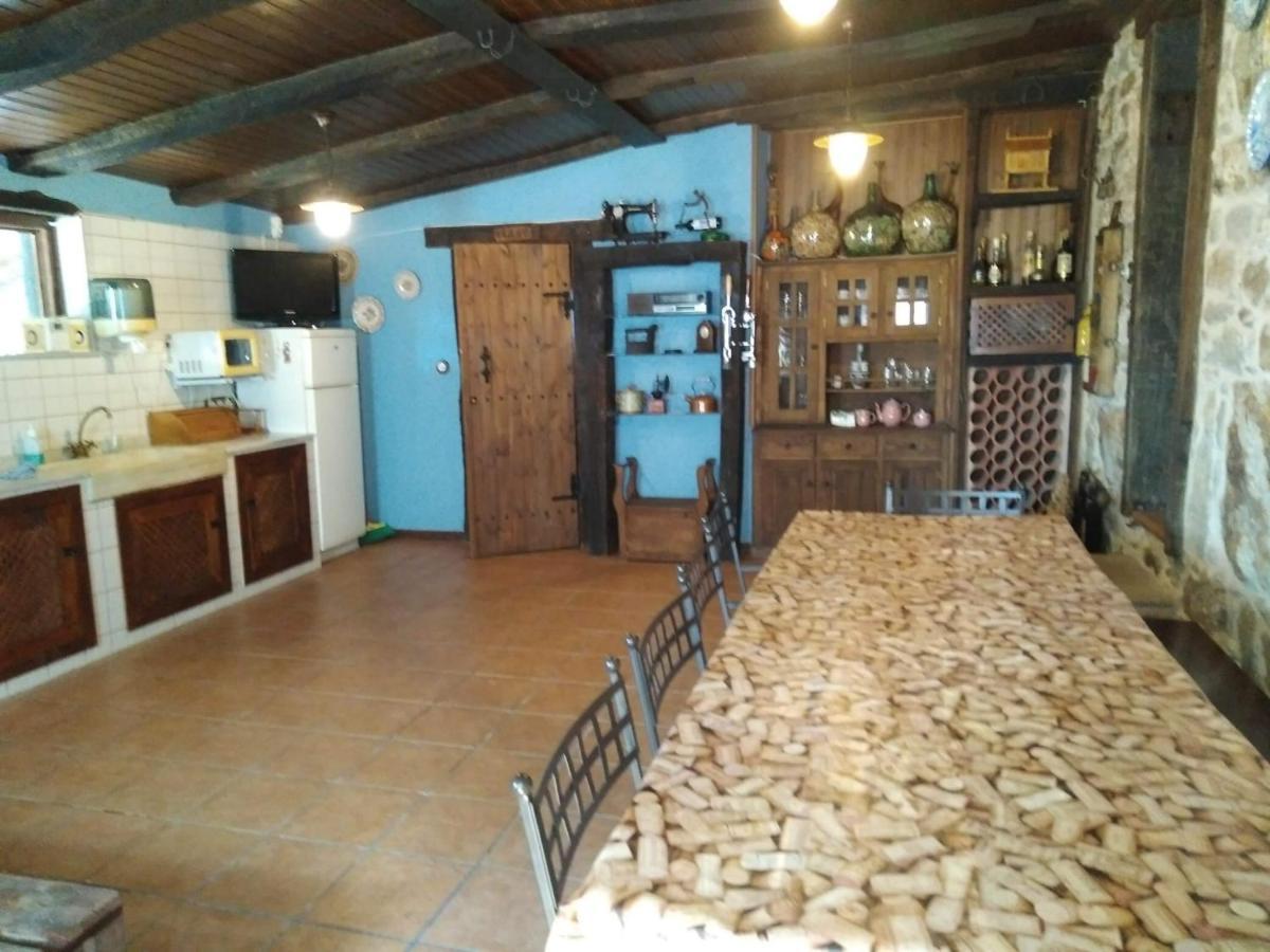 Casa Vacacional O Trisquel Villa Pontevedra Exterior photo